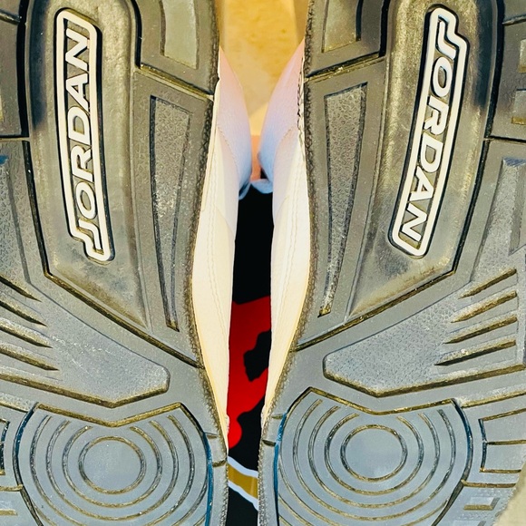 Jordan 3 “Hide and Seek” - Picture 8 of 8